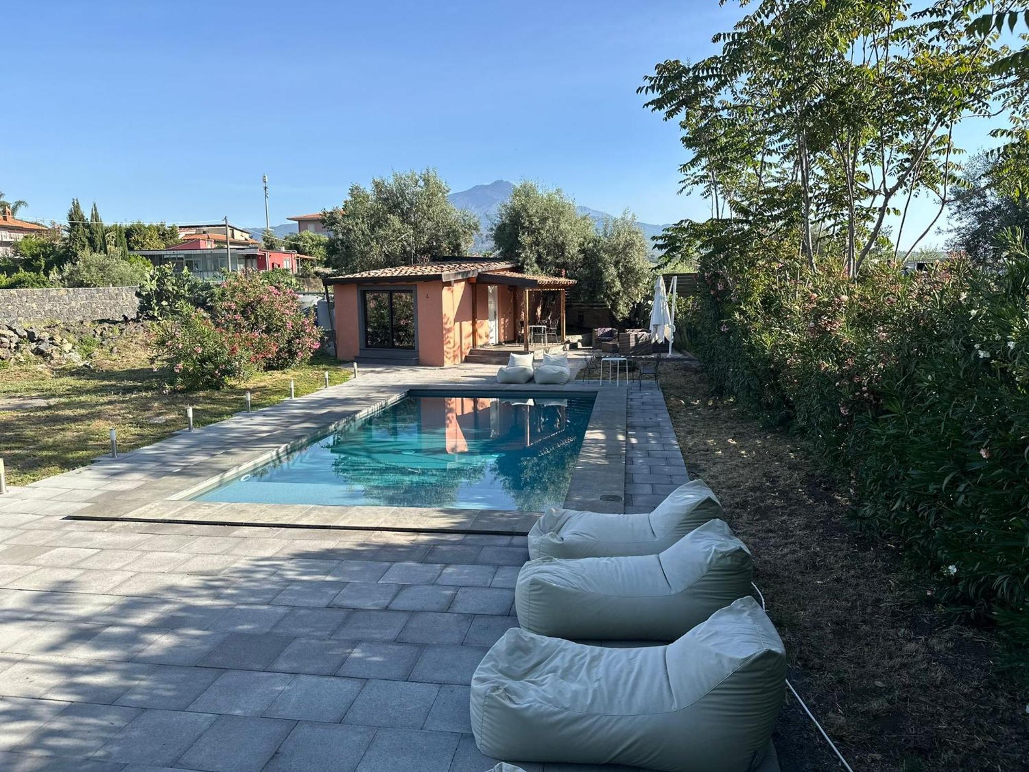 Ottomood B&B And Apartments Tremestieri Etneo Kültér fotó